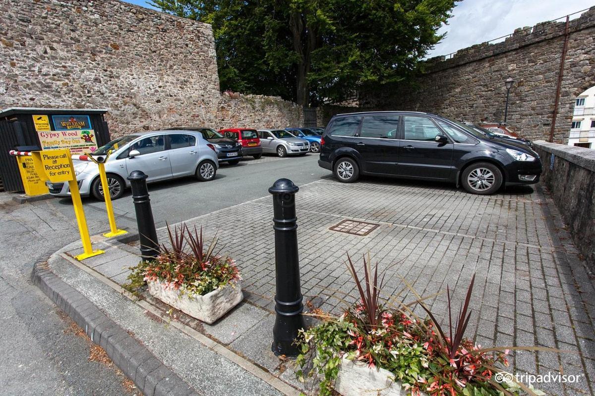 Ty Dre Town House Hotel Caernarfon Exterior photo